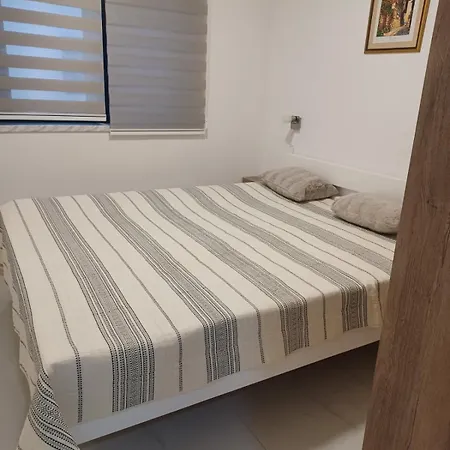 Lala Land Ravna Planina Apartment *